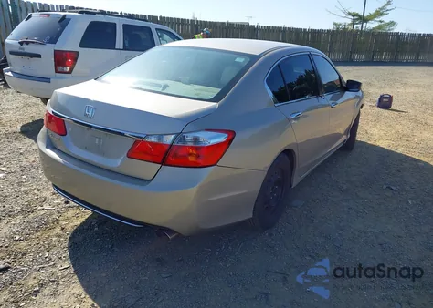 2015 Honda Accord Lx z USA, uszkodzony, nr VIN 1HGCR2F32FA251171